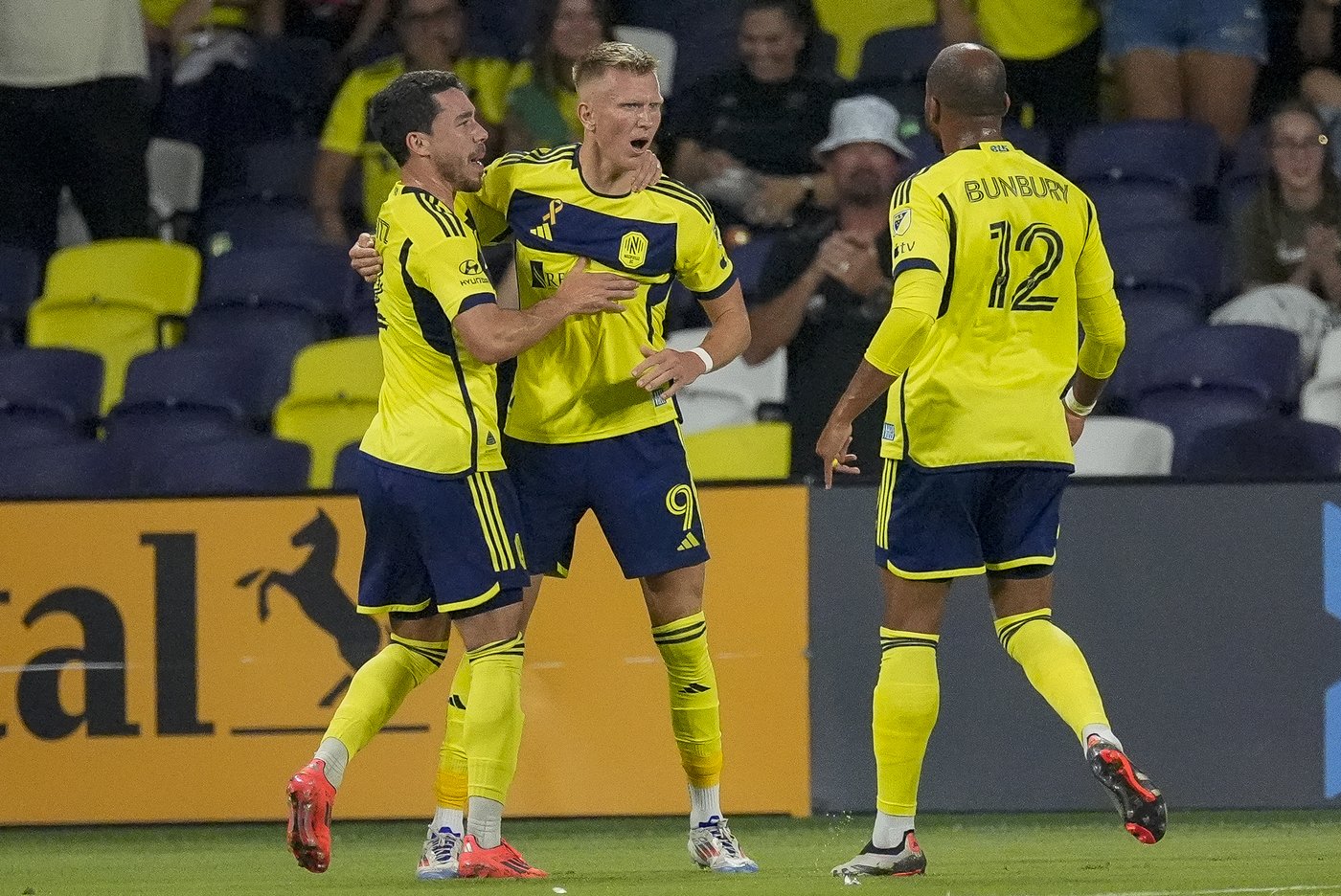 Sam Surridge scores to help Nashville beat Fire 1-0 | iNFOnews.ca