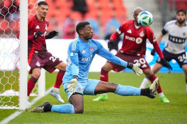 Toronto FC opts not to pick up the contract option on Sean Johnson and seven others | iNFOnews.ca