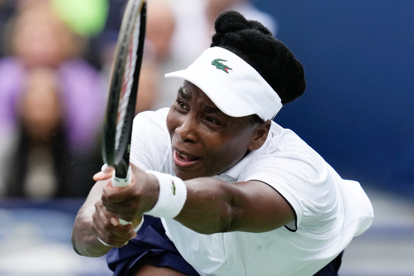 Venus Williams falls to Kamilla Rakhimova in rain-delayed first round at NBO | iNFOnews.ca