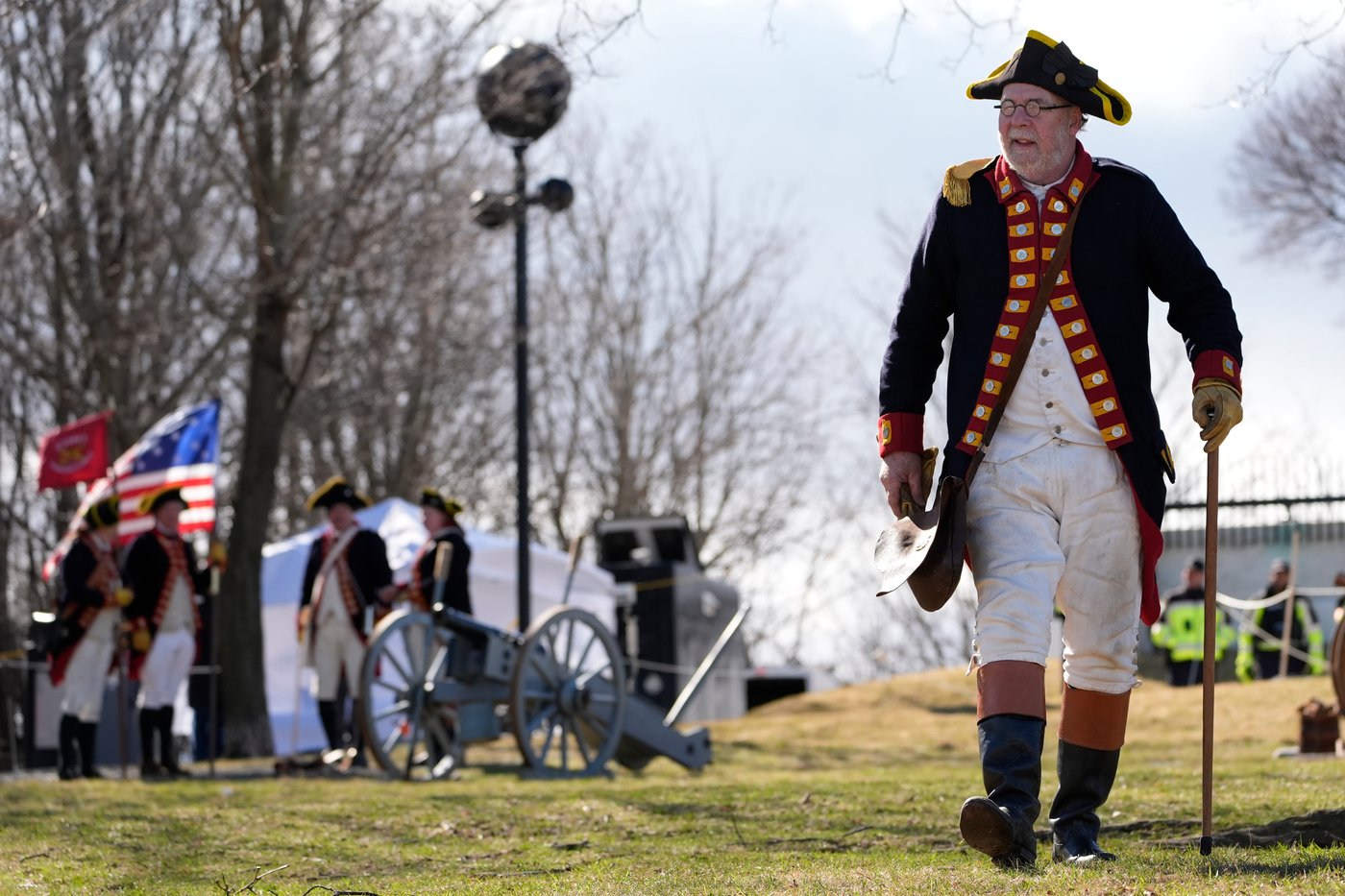 Muskets crack, drums echo as Boston marks 250 years since British evacuation | iNFOnews.ca Muskets crack, drums echo as Boston marks 250 years since British evacuation | iNFOnews.ca