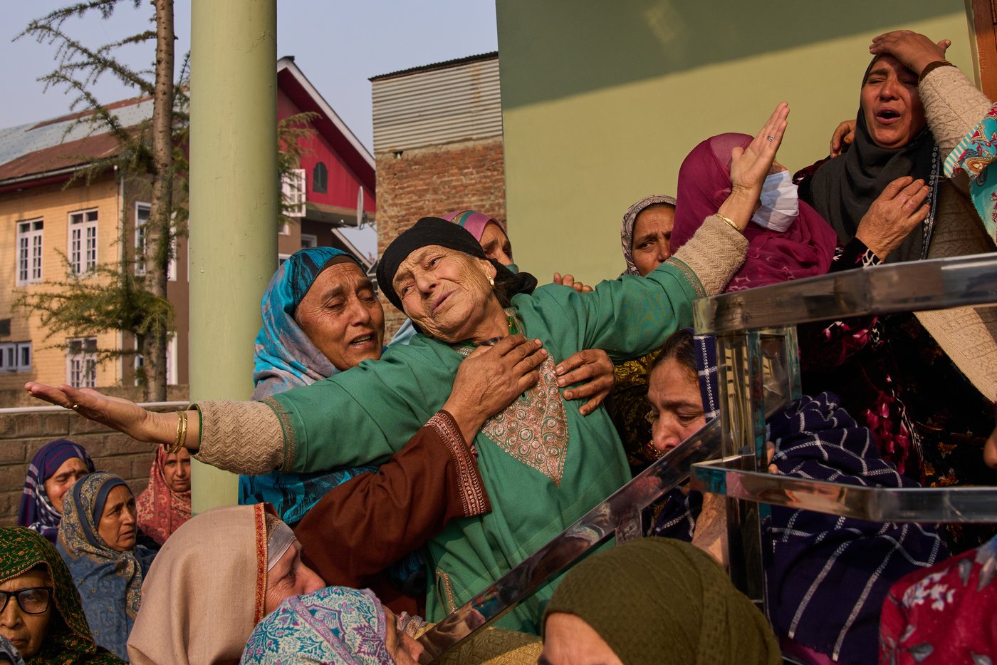 At least 9 killed and 32 injured in an explosion at an Indian-controlled Kashmir police station | iNFOnews.ca