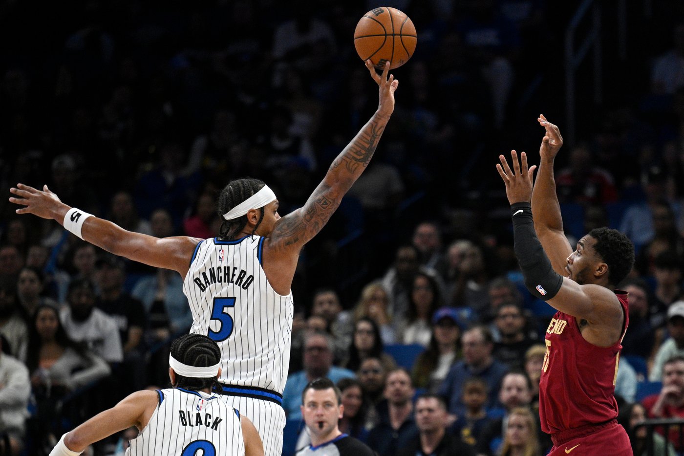 Donovan Mitchell scores 36 points in Cavaliers' 119-105 win over Magic | iNFOnews.ca