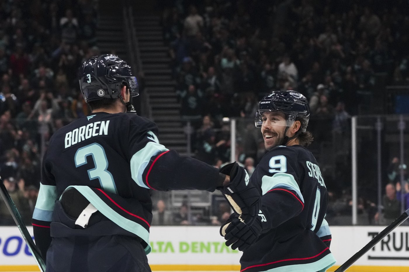 Kraken score twice in 10 seconds, defeat Blue Jackets 5-2 | iNFOnews.ca