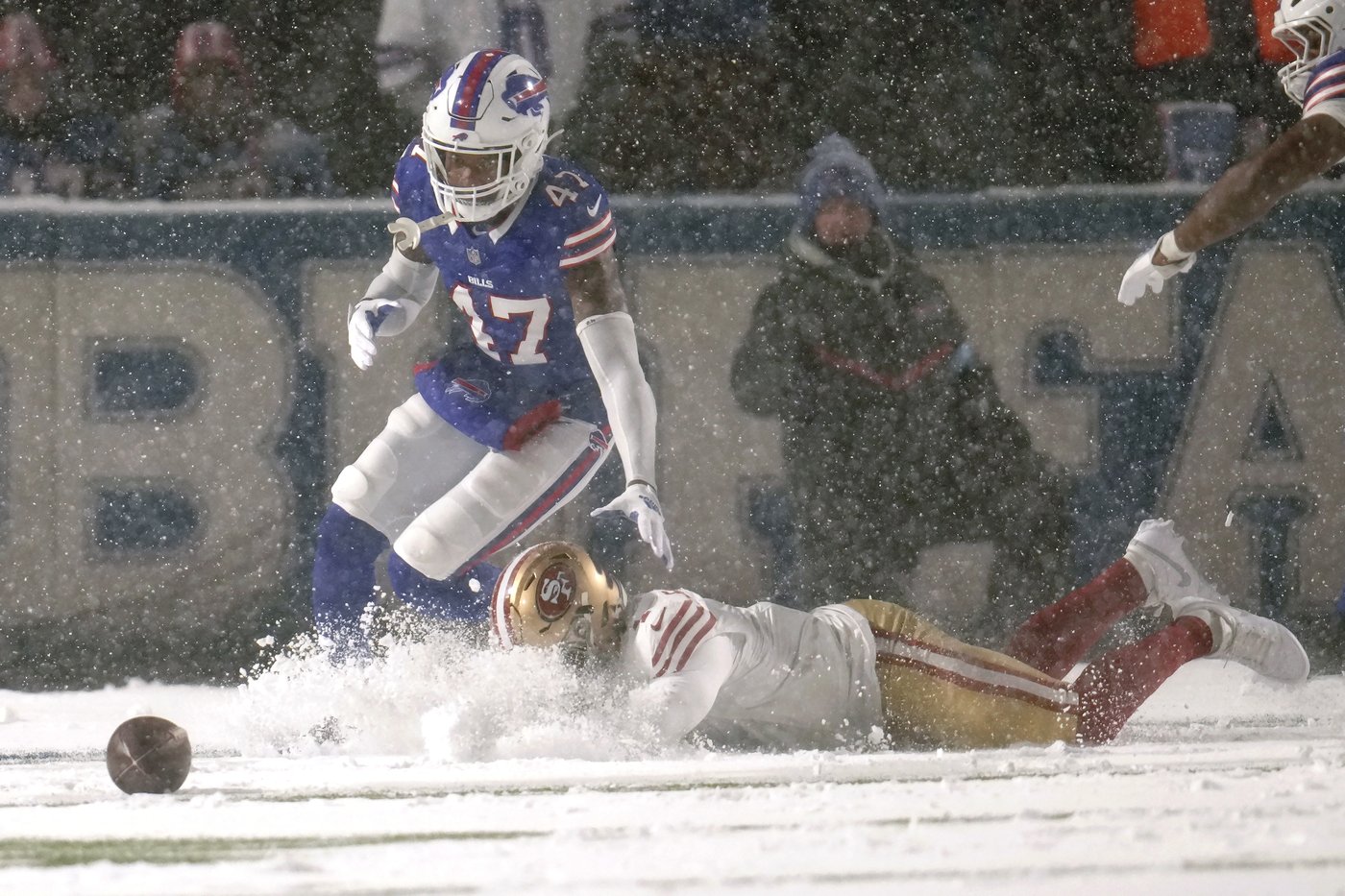 49ers are nearing rock bottom following a blowout loss and the injury to McCaffrey | iNFOnews.ca
