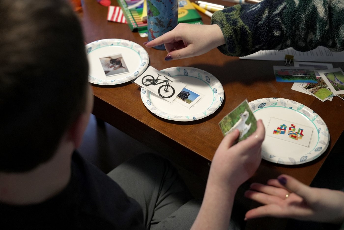 As some people push to make profound autism its own diagnosis, this family is raising twins with it | iNFOnews.ca