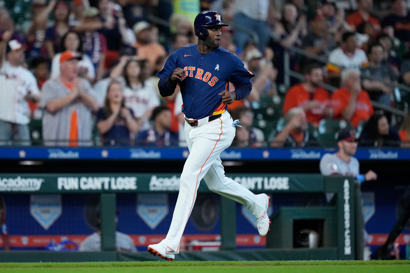 Alvarez hits AL-leading 25th homer, Astros beat Guardians 2-1 | iNFOnews.ca