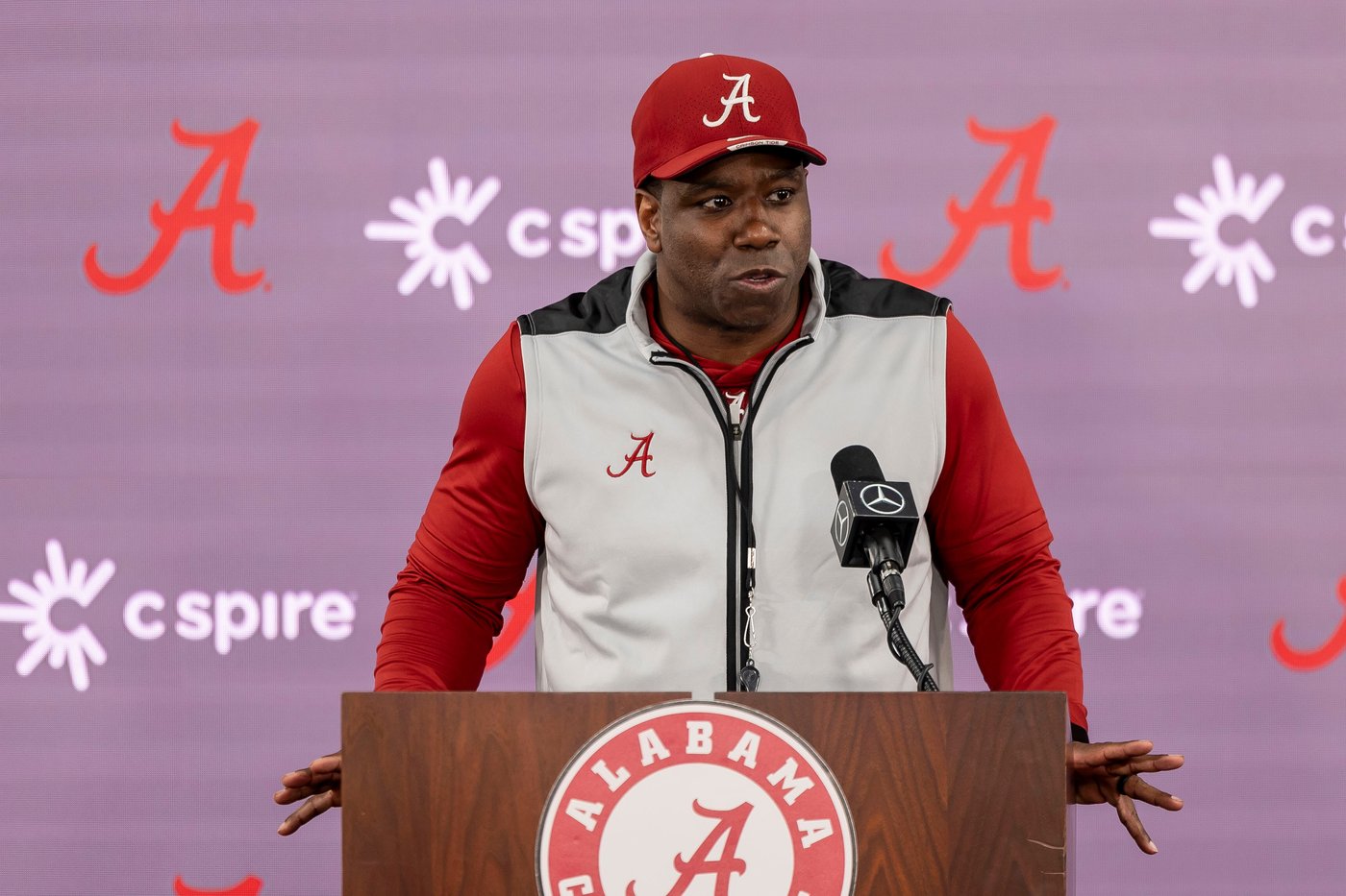 Oregon State hires Alabama assistant JaMarcus Shephard to take over struggling football program | iNFOnews.ca