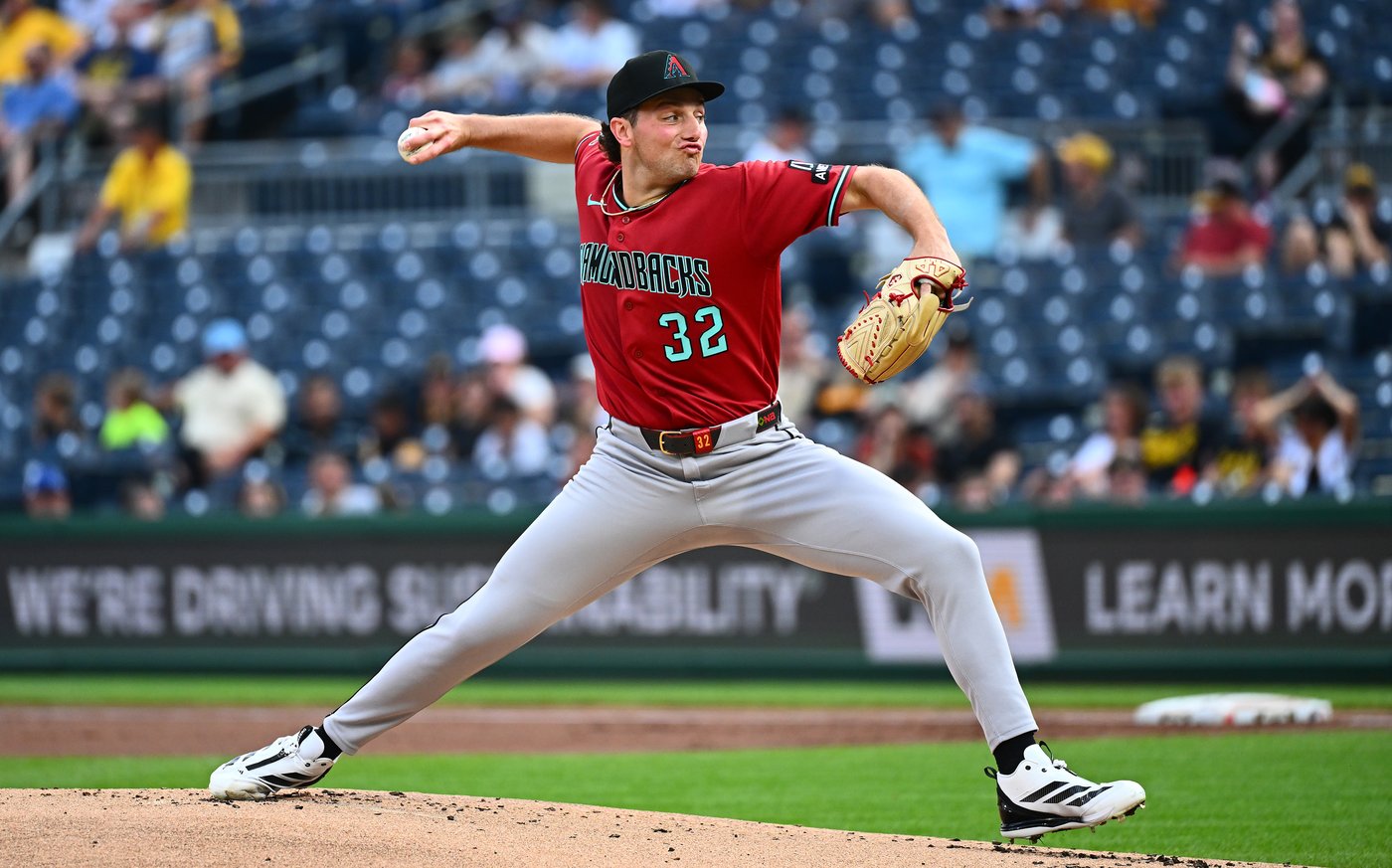 James McCann's 12th-inning single gives Diamondbacks 8-7 win over Pirates after blowing six-run lead | iNFOnews.ca James McCann's 12th-inning single gives Diamondbacks 8-7 win over Pirates after blowing six-run lead | iNFOnews.ca