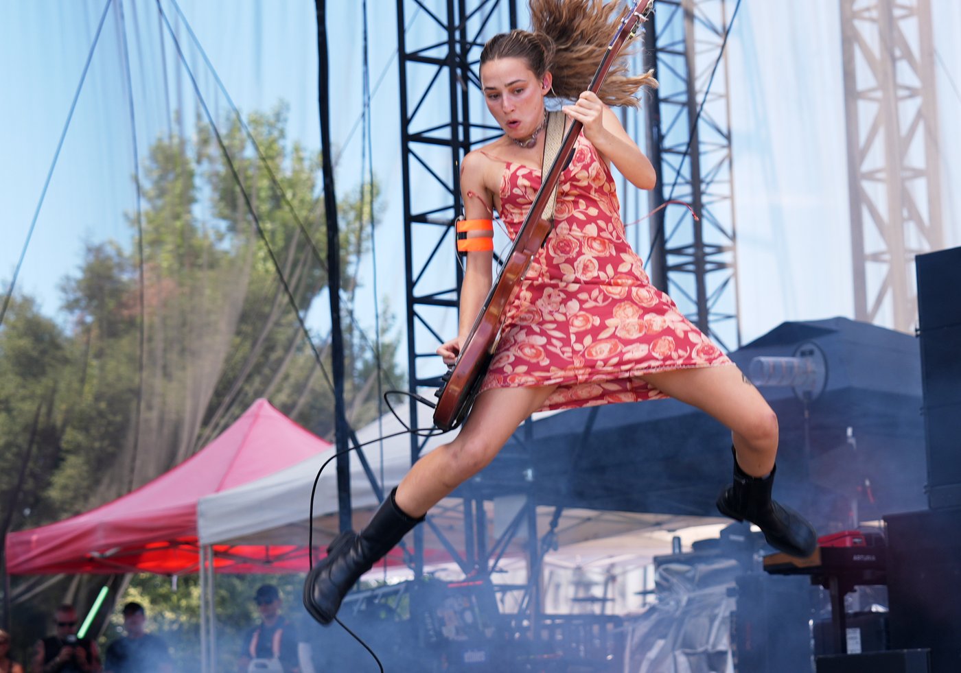 Daisy Chain Fields benefit festival rallies young fans for women’s well-being, in photos | iNFOnews.ca