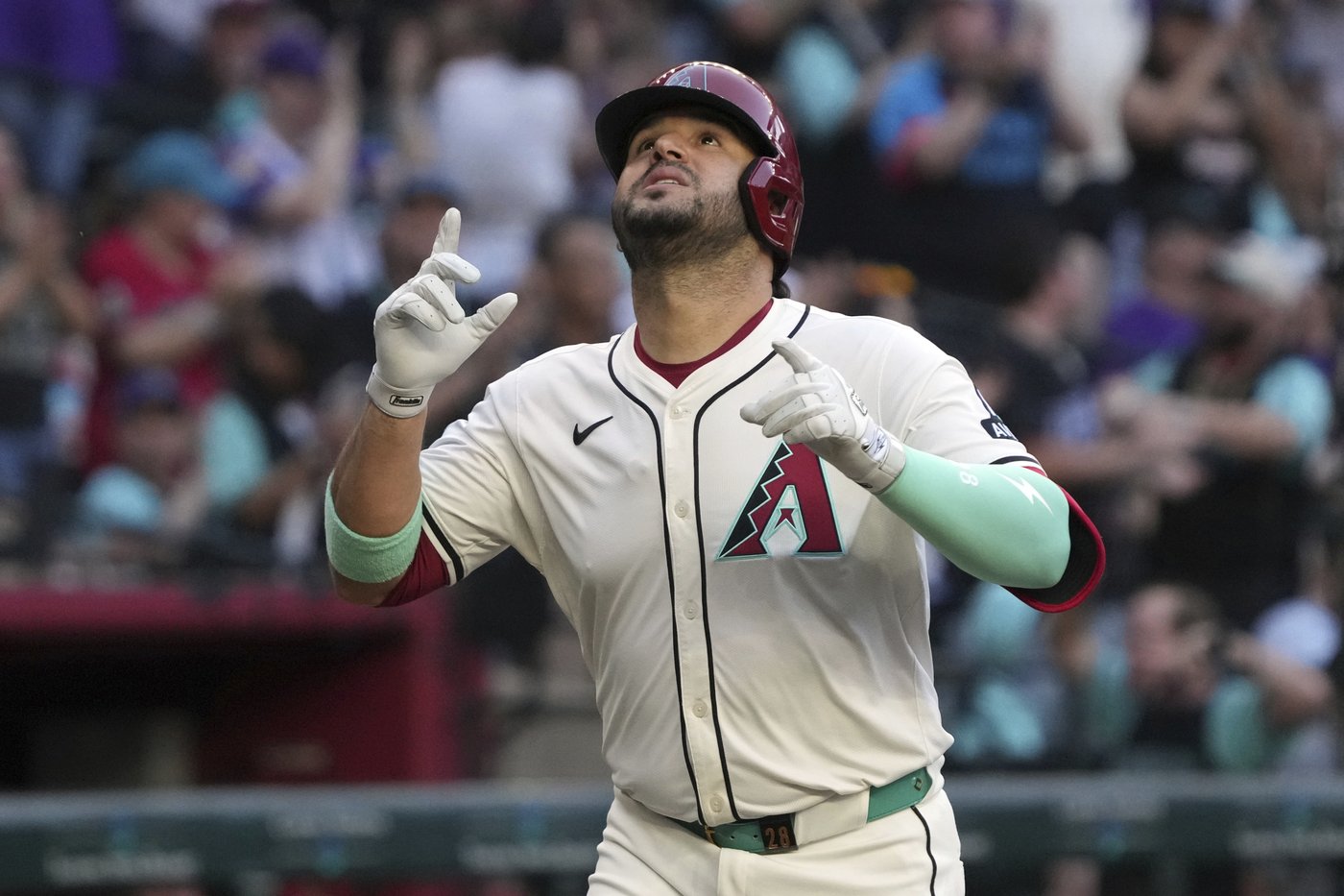 Arizona's Eugenio Suárez becomes 19th player in MLB history to hit 4 HRs in game | iNFOnews.ca Arizona's Eugenio Suárez becomes 19th player in MLB history to hit 4 HRs in game | iNFOnews.ca