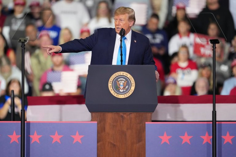 Trump touts his power at Kentucky rally to energize voters ahead of midterm elections | iNFOnews.ca