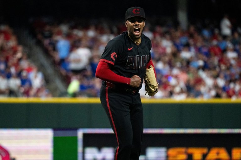 Reds ace Hunter Greene bounces back in second start with 12 strikeouts in 7 innings | iNFOnews.ca