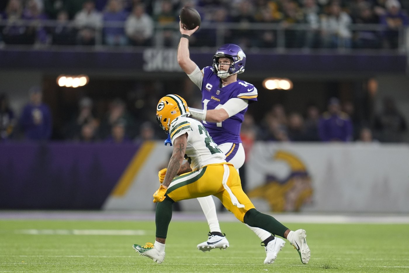 Darnold gives Vikings another gem with career-high 377 yards in 27-25 win over Packers | iNFOnews.ca