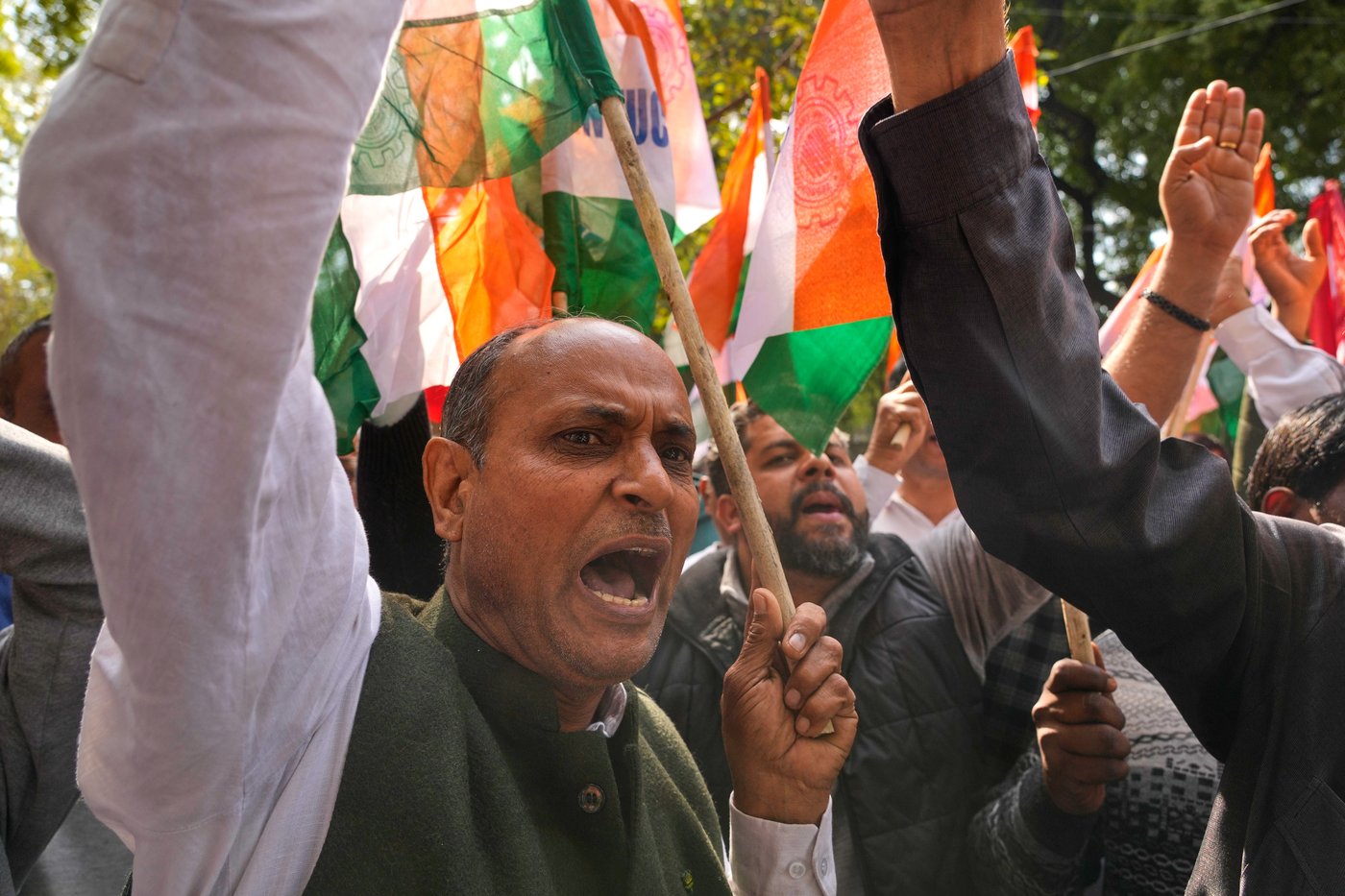 Indian unions and farmers stage a nationwide strike over interim trade deal with US | iNFOnews.ca