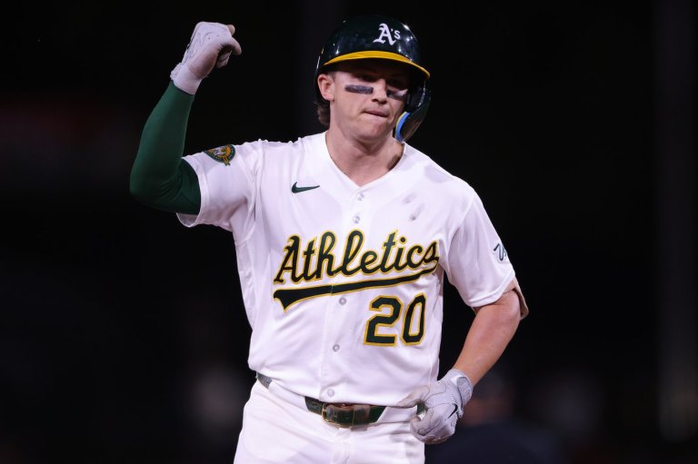 A's outfielder Zack Gelof sues Tigers for damages after right knee slammed into Comerica Park fence | iNFOnews.ca