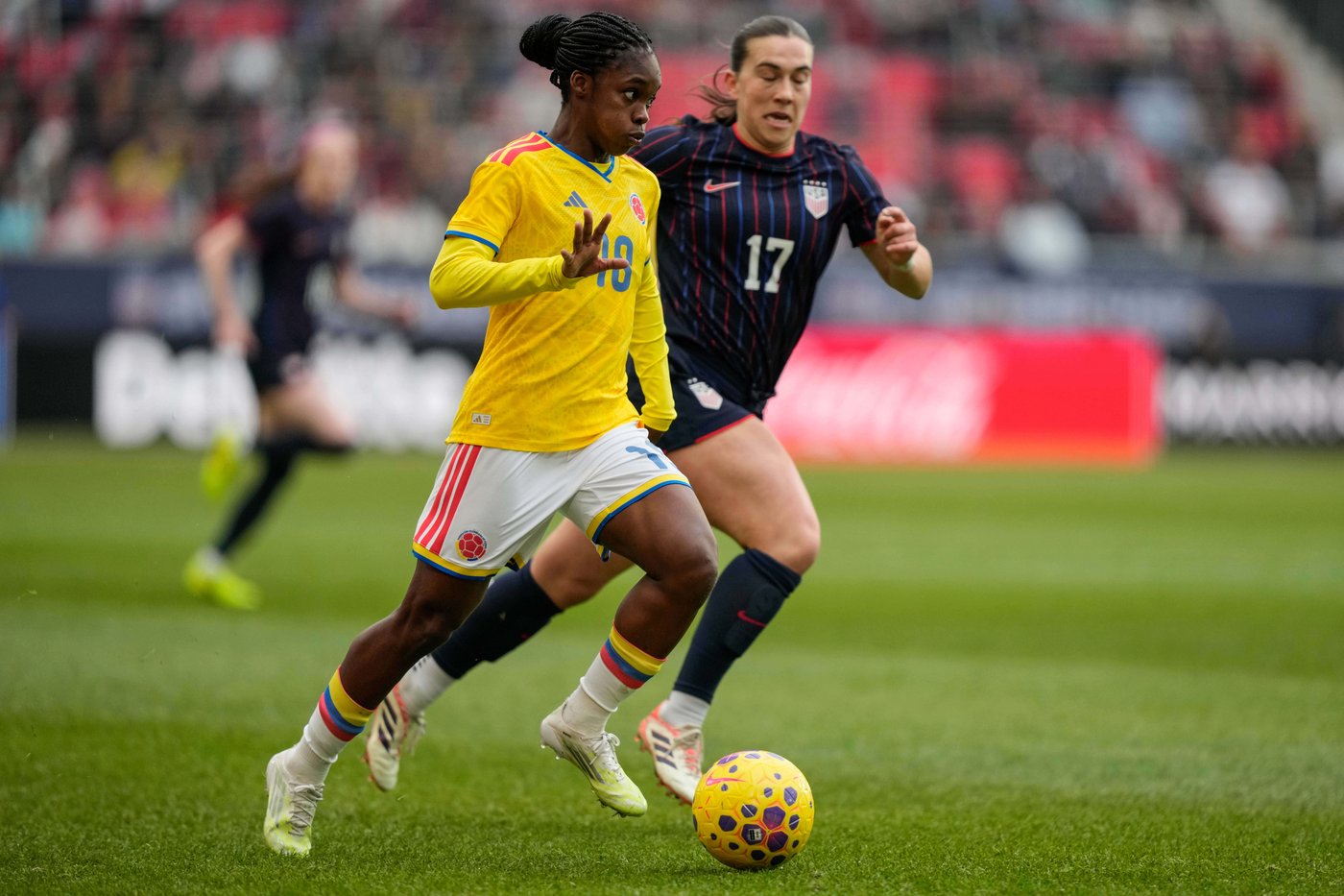 Thompson's late goal gives the USWNT a 1-0 win over Colombia and the SheBelieves Cup title | iNFOnews.ca Thompson's late goal gives the USWNT a 1-0 win over Colombia and the SheBelieves Cup title | iNFOnews.ca
