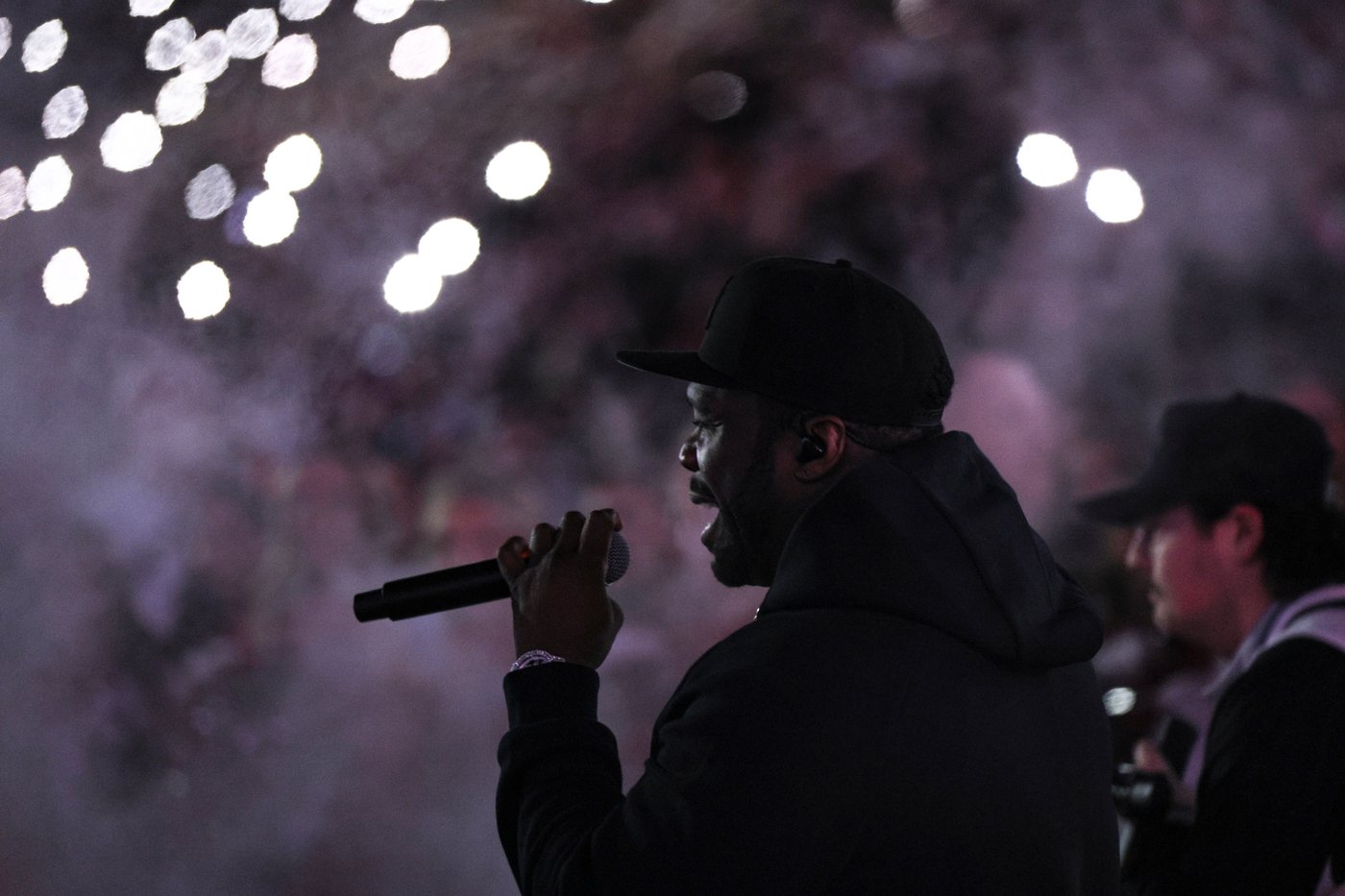 50 Cent's 'Many Men' electrifies Oklahoma crowd, and Sooners score two plays later | iNFOnews.ca 50 Cent's 'Many Men' electrifies Oklahoma crowd, and Sooners score two plays later | iNFOnews.ca