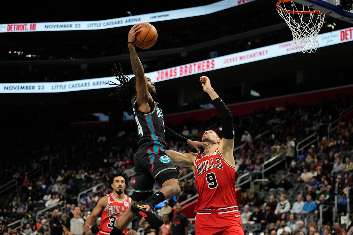 Reed leads Pistons to 8th straight win, beating Bulls 124-113 | iNFOnews.ca Reed leads Pistons to 8th straight win, beating Bulls 124-113 | iNFOnews.ca