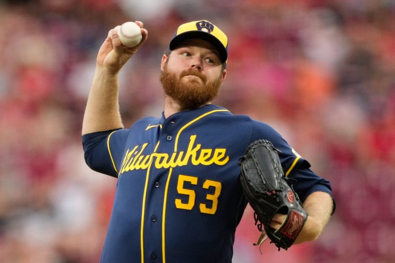 Brewers pitcher Brandon Woodruff returns from the IL and records his 900th career strikeout | iNFOnews.ca