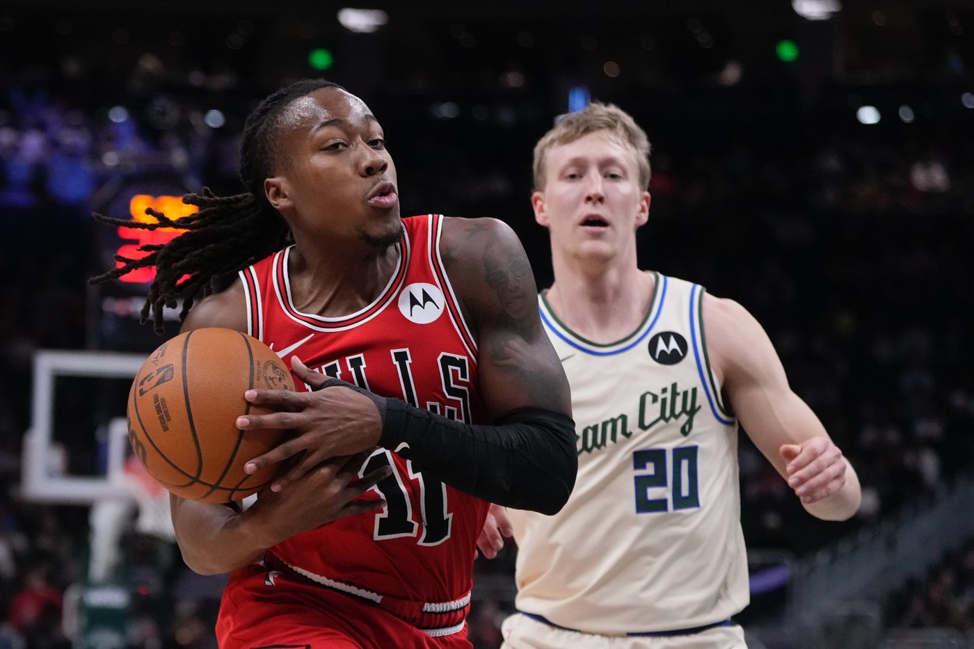 Antetokounmpo remains with Bucks as an extremely hectic NBA trade deadline passes | iNFOnews.ca Antetokounmpo remains with Bucks as an extremely hectic NBA trade deadline passes | iNFOnews.ca