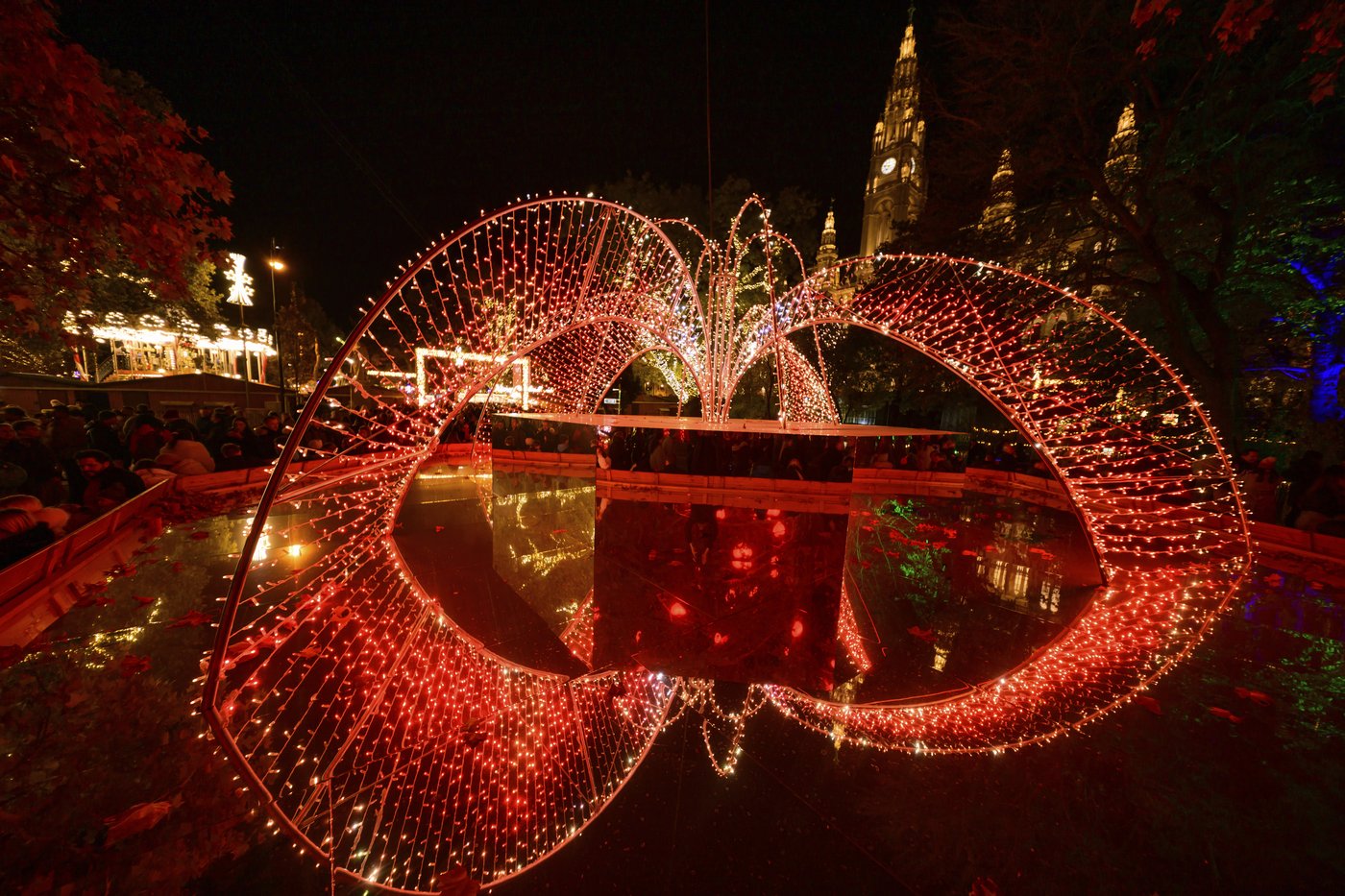 Lighting of Vienna town hall Christmas tree marks start of Yuletide season in Austrian capital | iNFOnews.ca