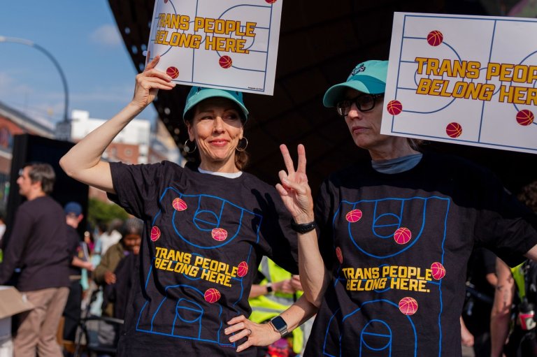 Some Democrats are recalibrating their approach to transgender issues as they seek a path to power | iNFOnews.ca