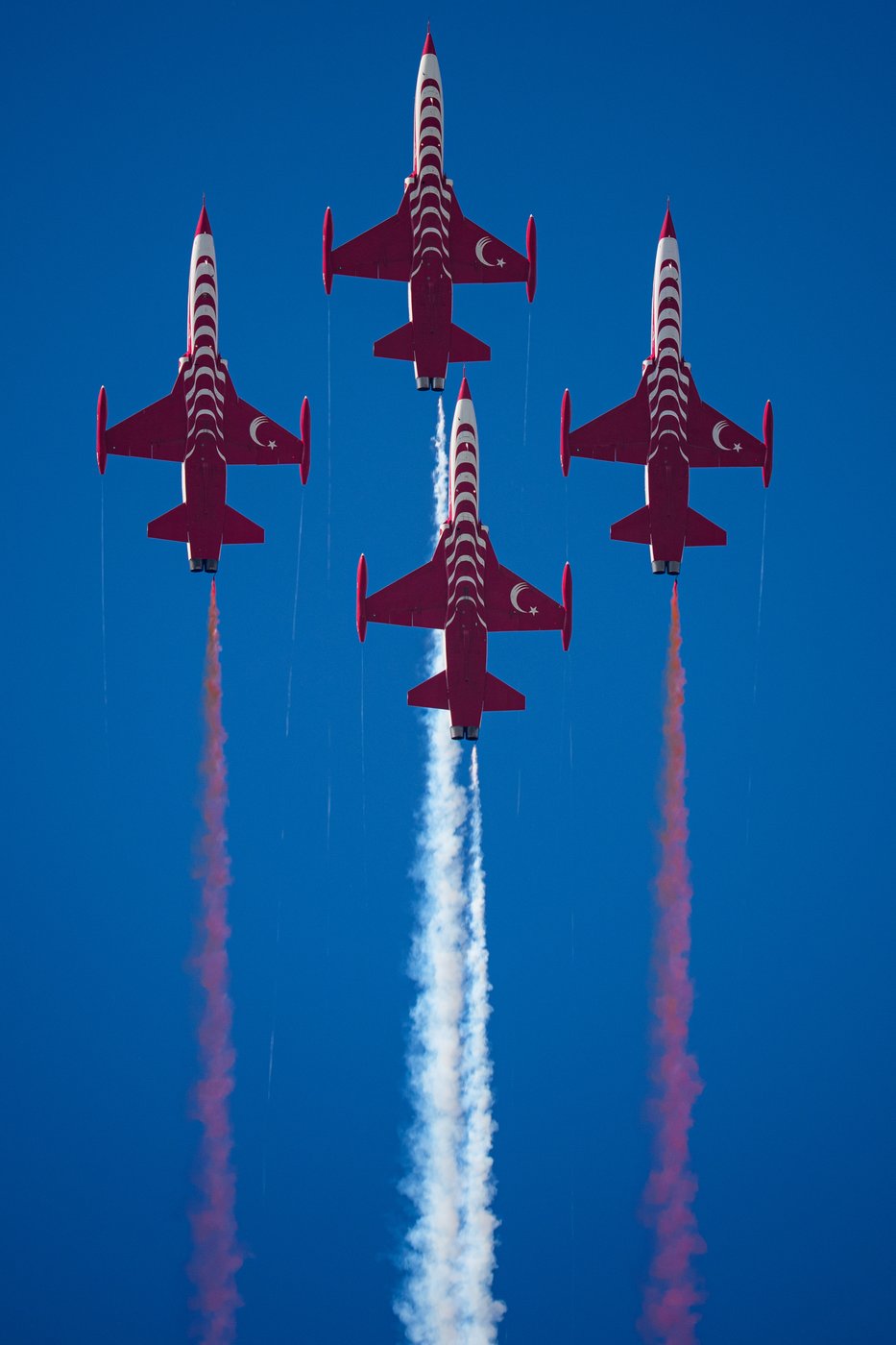 See the world in vertical: Top photos by AP photojournalists | iNFOnews.ca See the world in vertical: Top photos by AP photojournalists | iNFOnews.ca