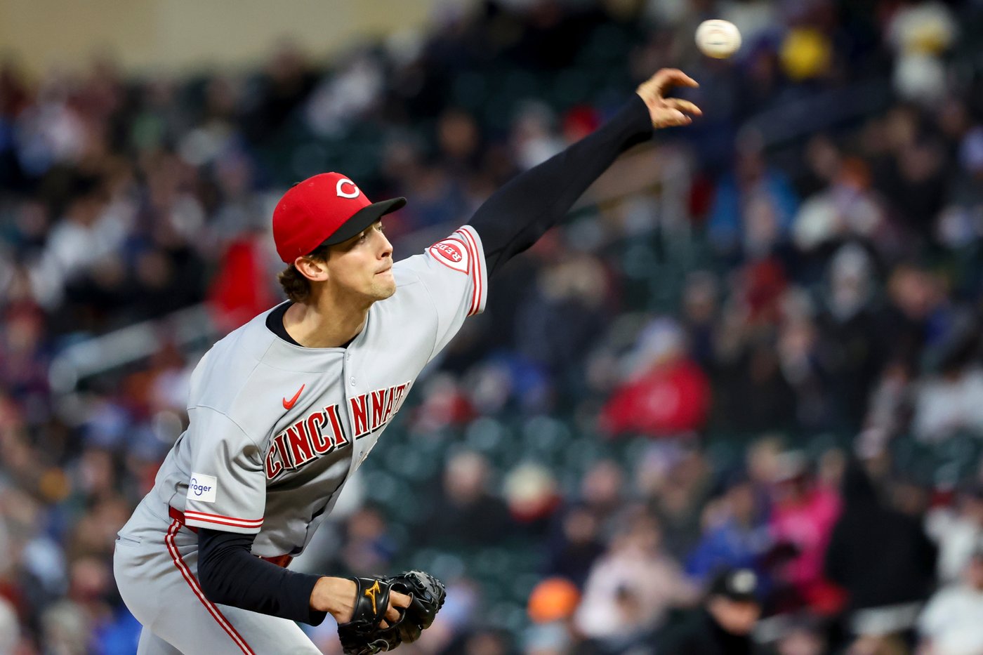 Suárez drives in 2 and Williamson pitches into the 6th as Reds beat Twins 2-1 | iNFOnews.ca