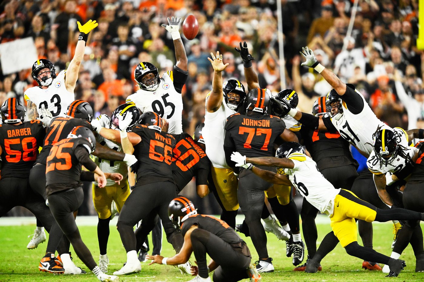 Watson leads another game-winning drive, Szmyt hits 56-yard FG and Browns beat Steelers 27-24 | iNFOnews.ca
