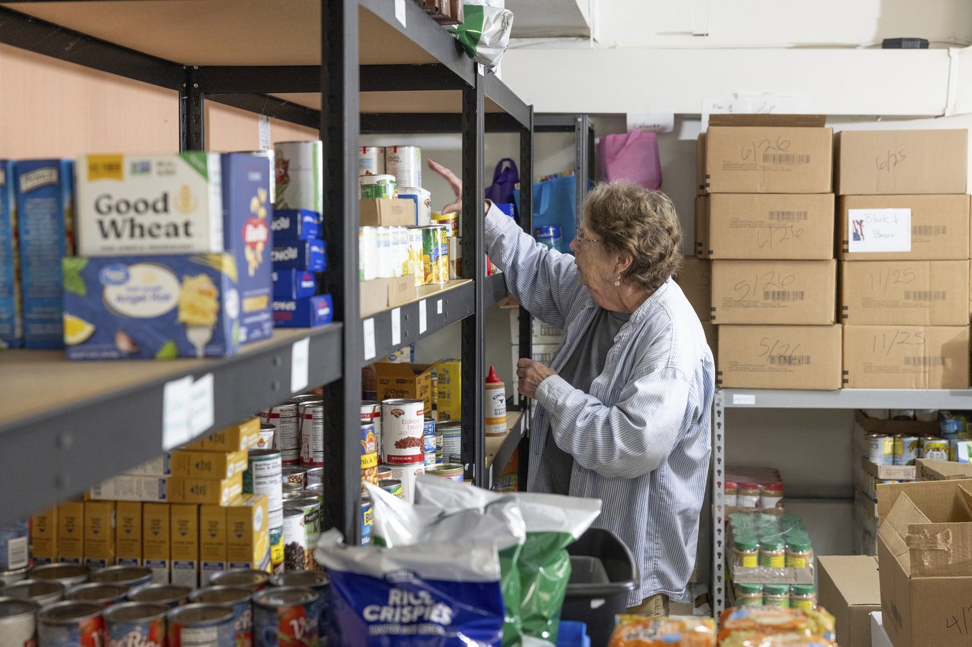 Maine's food pantries stare down volunteer shortage while anticipating cuts | iNFOnews.ca