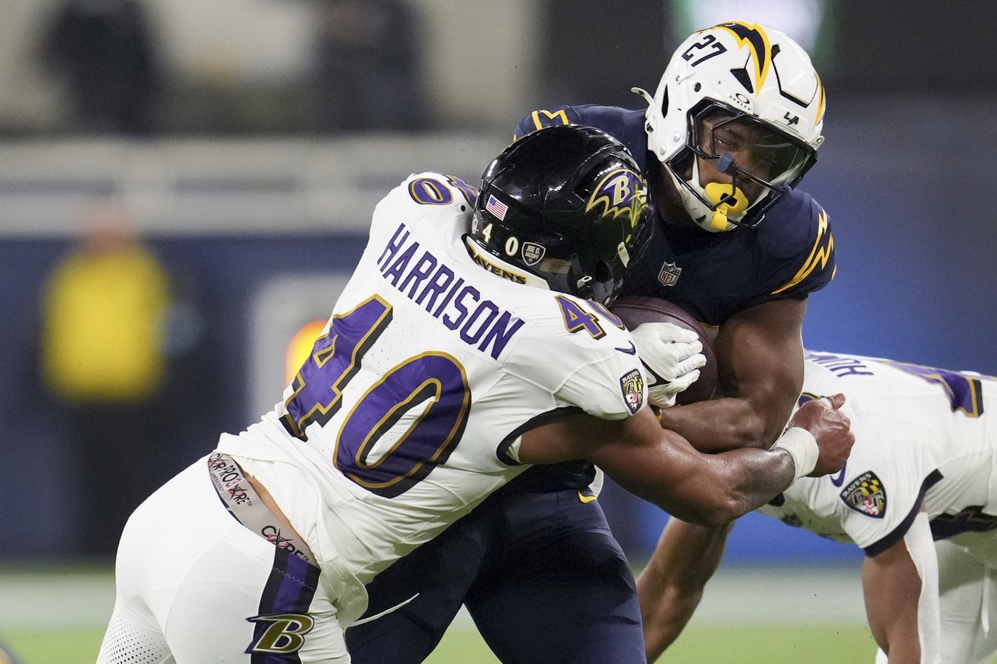 Chargers struggle to score after RB J.K. Dobbins hurts his knee in his reunion game with Ravens | iNFOnews.ca Chargers struggle to score after RB J.K. Dobbins hurts his knee in his reunion game with Ravens | iNFOnews.ca