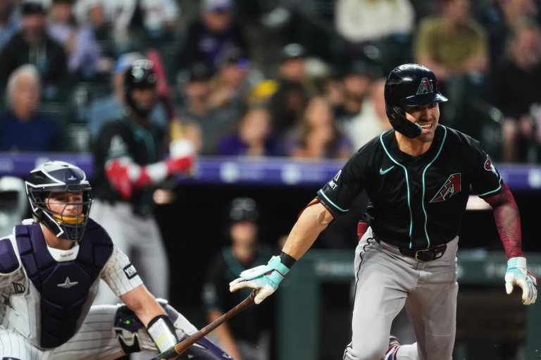 Diamondbacks beat the Rockies 5-3 to keep NL wild-card hopes alive | iNFOnews.ca