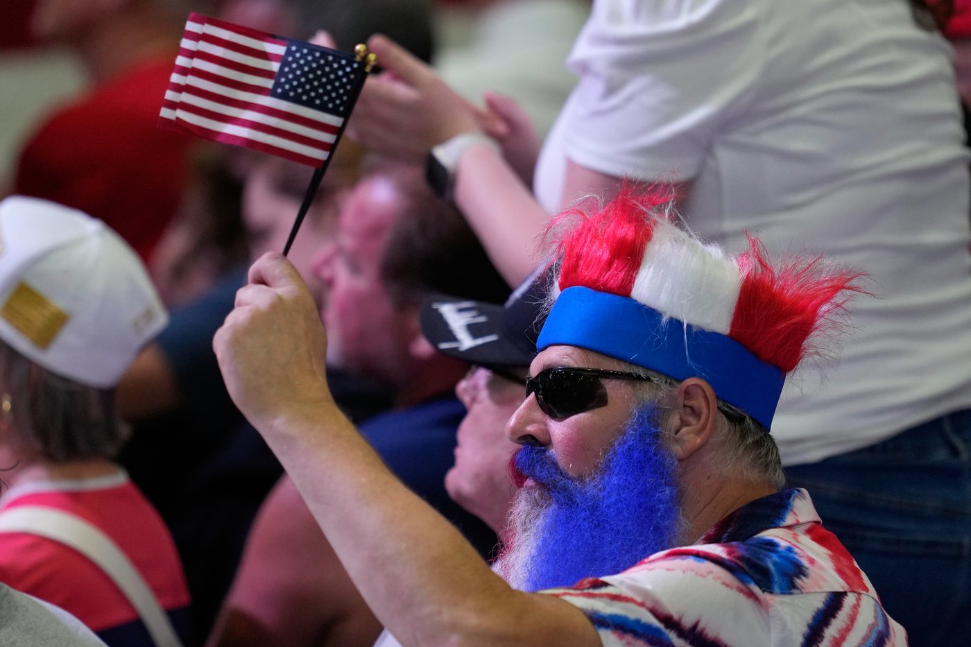 Ashley Hinson shows Republicans' midterm balancing act as Trump comes to boost Iowa turnout | iNFOnews.ca Ashley Hinson shows Republicans' midterm balancing act as Trump comes to boost Iowa turnout | iNFOnews.ca