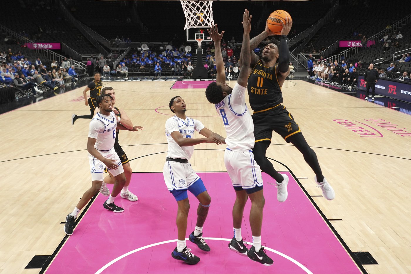 Justin Hill scores 17 as Wichita State downs Saint Louis 88-63 | iNFOnews.ca