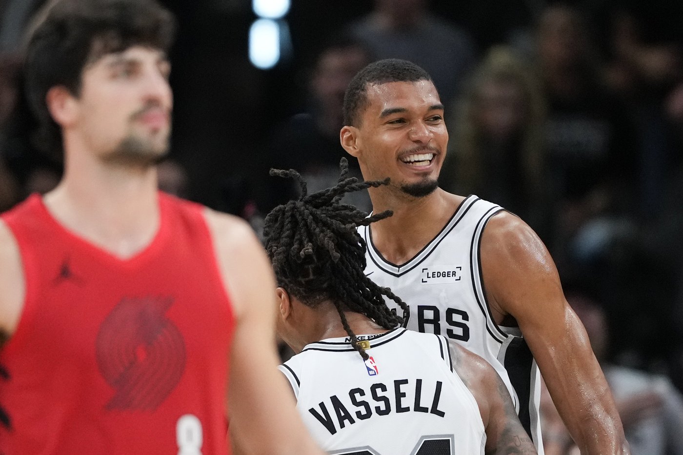 Spurs lack of postseason experience has little impact as they advance in first playoffs since 2019 | iNFOnews.ca Spurs lack of postseason experience has little impact as they advance in first playoffs since 2019 | iNFOnews.ca