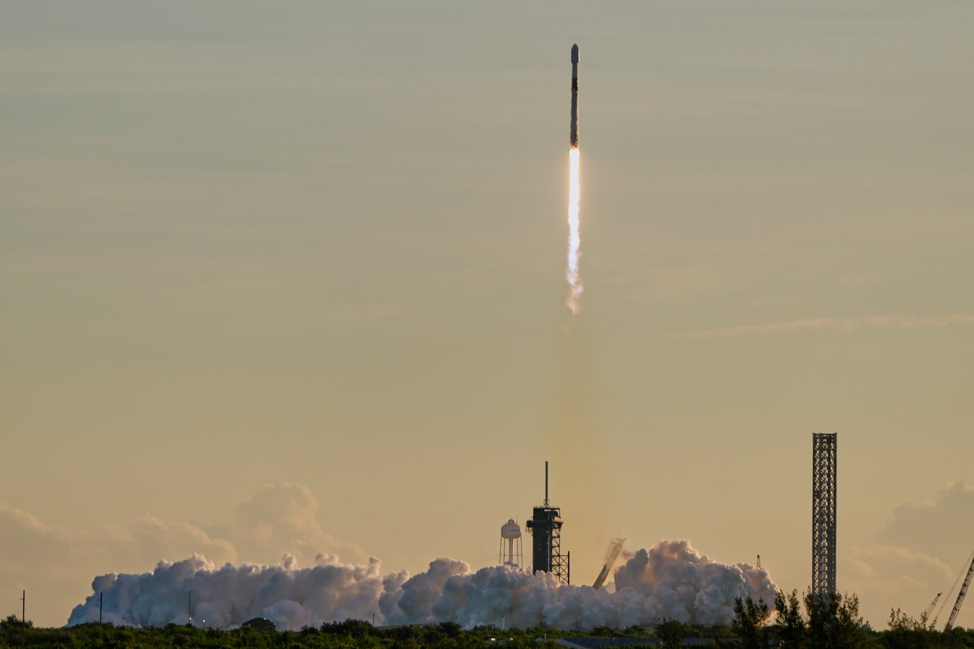 A trio of space weather satellites blast off together to study the sun's violent side | iNFOnews.ca A trio of space weather satellites blast off together to study the sun's violent side | iNFOnews.ca