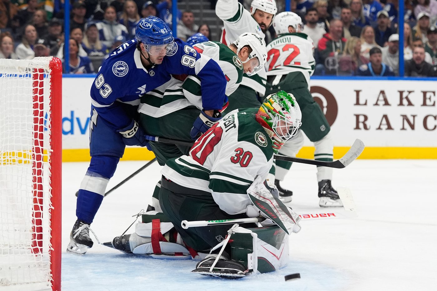 Carlson scores twice to help the Lightning beat the Wild 3-2 | iNFOnews.ca