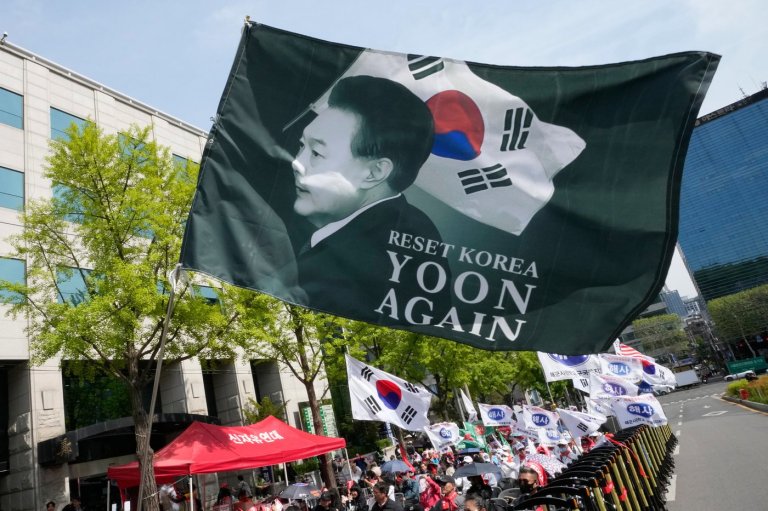 South Korean court sentences ex-President Yoon to 7 years for charges including resisting arrest | iNFOnews.ca