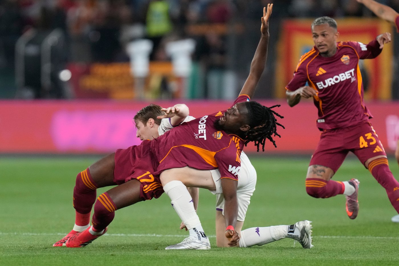 Roma thumps Fiorentina and Cremonese misses chance to boost survival chances | iNFOnews.ca