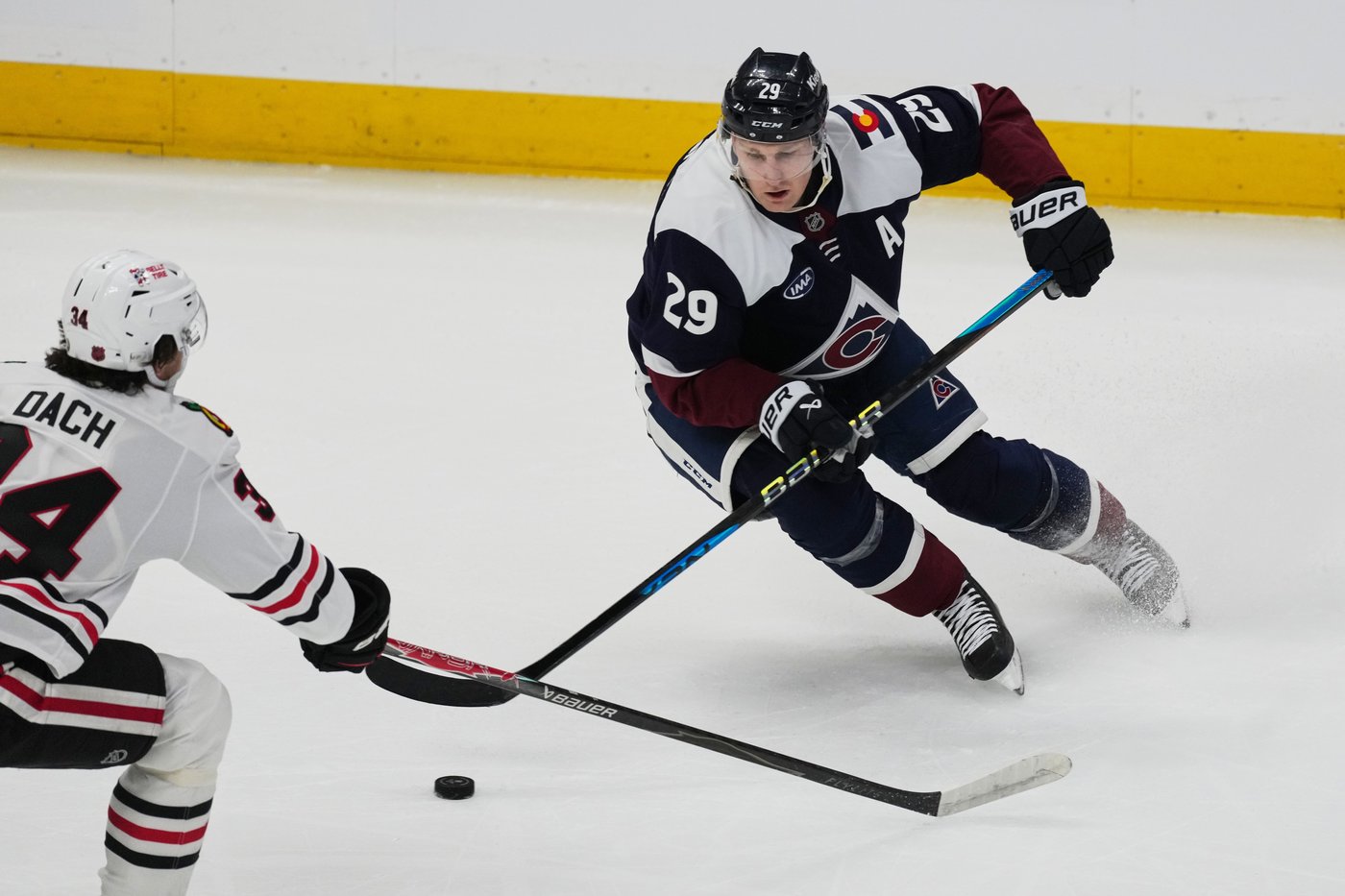 Makar scores 2 goals as NHL-leading Avalanche beat Blackhawks 3-1 | iNFOnews.ca Makar scores 2 goals as NHL-leading Avalanche beat Blackhawks 3-1 | iNFOnews.ca
