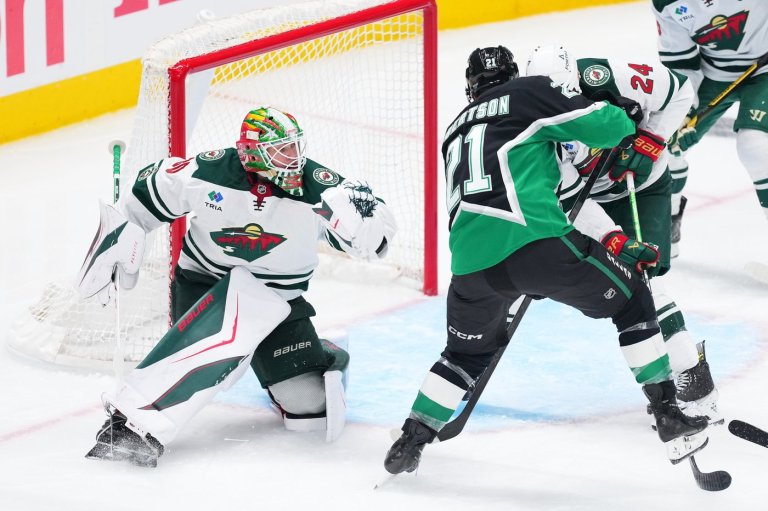 Wild rookie goalie Jesper Wallstedt stands out winning his NHL playoffs debut over the Stars | iNFOnews.ca