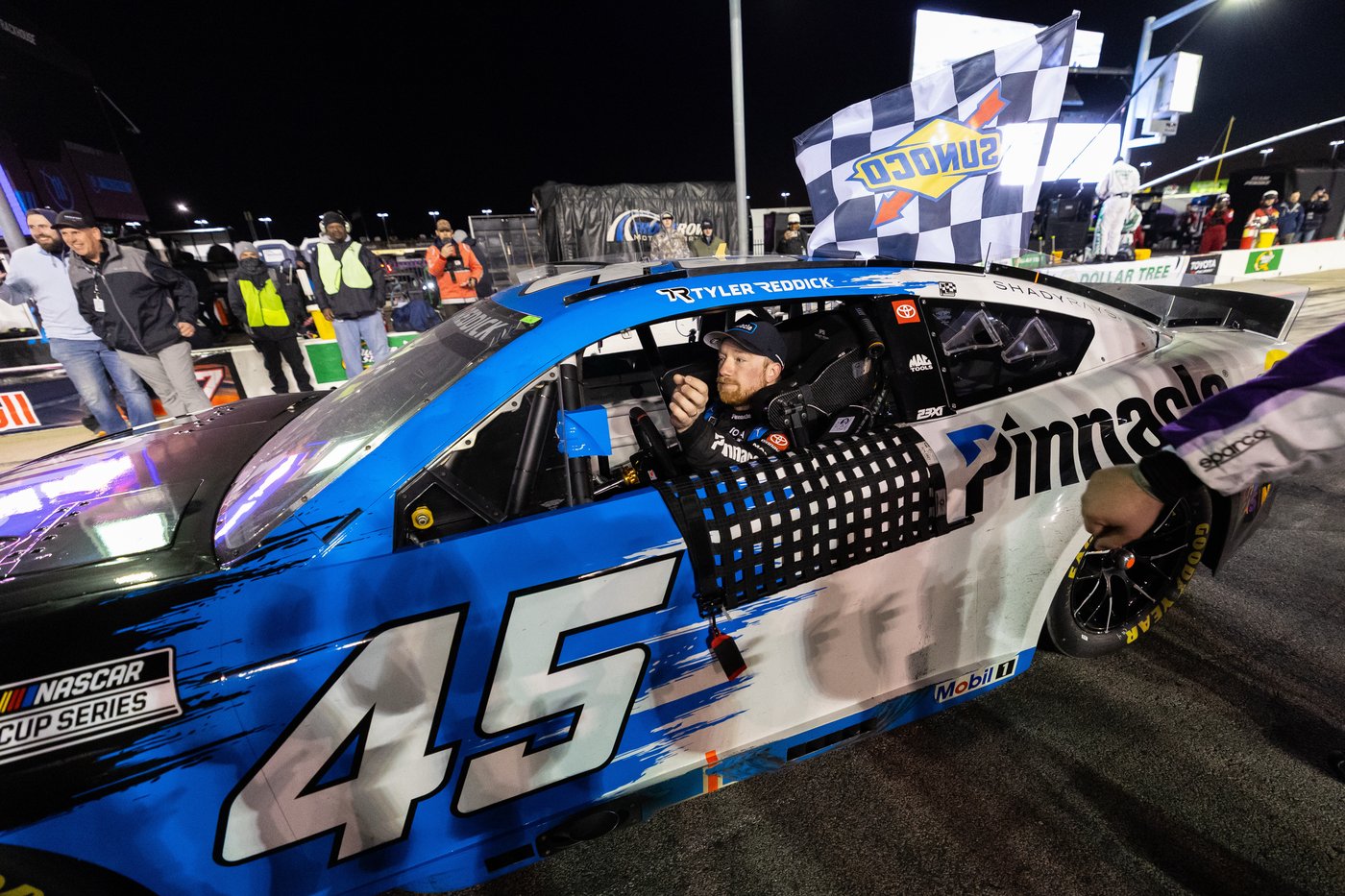 Tyler Reddick wins at Atlanta to give Michael Jordan second straight NASCAR Cup victory | iNFOnews.ca Tyler Reddick wins at Atlanta to give Michael Jordan second straight NASCAR Cup victory | iNFOnews.ca