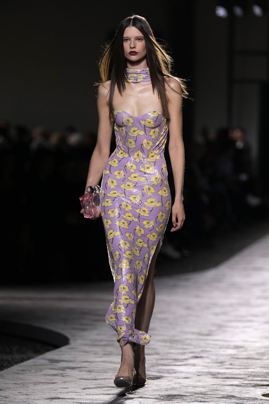 Gucci touts 'casual grandeur,' Tod's focuses on Artisanal Intelligence and Versace plays it safe | iNFOnews.ca