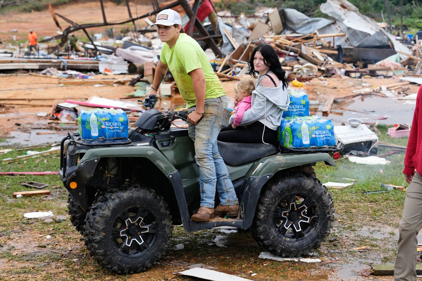 Photos of Mississippi communities reeling after tornadoes | iNFOnews.ca
