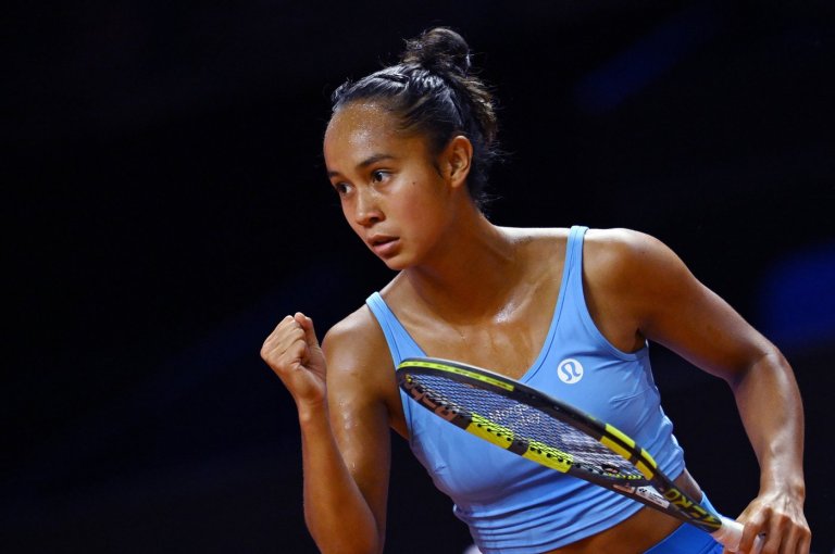 Canadian Fernandez rallies for stirring three-set win at Porsche Tennis Grand Prix | iNFOnews.ca