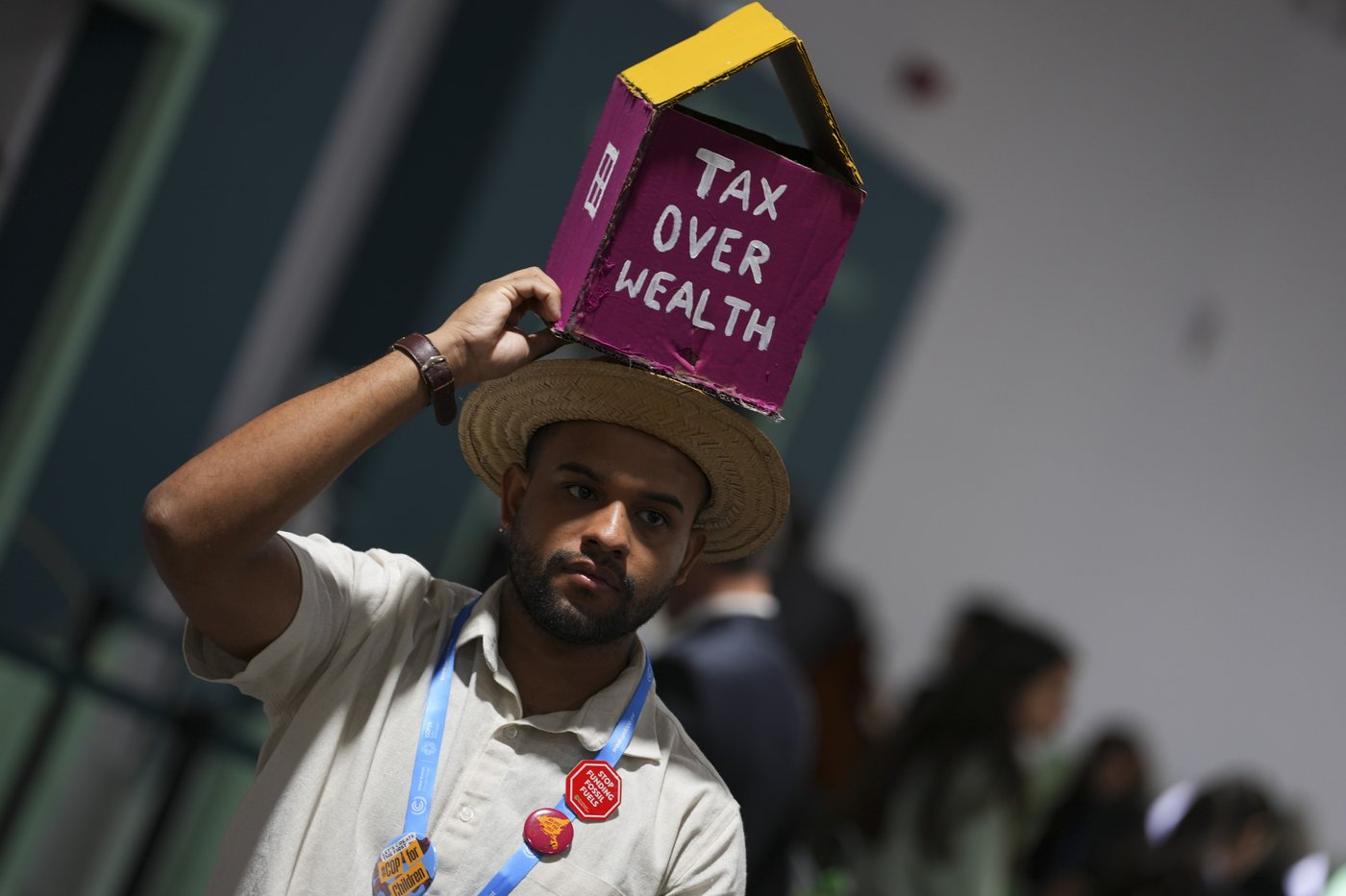 Protesters' biggest day expected at UN climate talks, where progress is slow | iNFOnews.ca