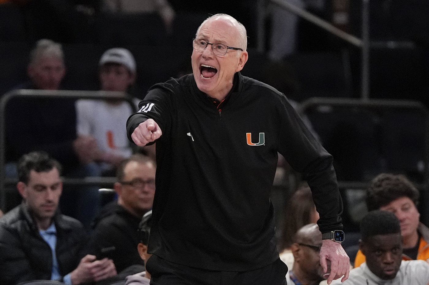 Jim Larrañaga steps down at Miami, Bill Courtney takes over to finish season | iNFOnews.ca Jim Larrañaga steps down at Miami, Bill Courtney takes over to finish season | iNFOnews.ca