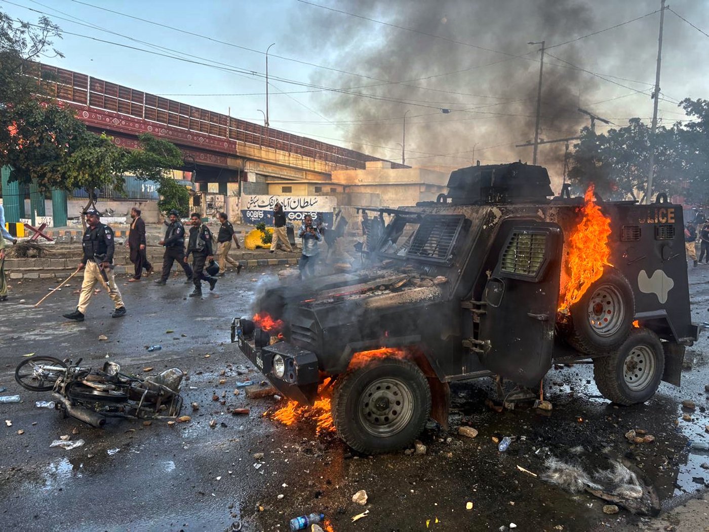 Pakistan deploys troops and imposes curfew after deadly protests over US-Israeli strikes on Iran | iNFOnews.ca