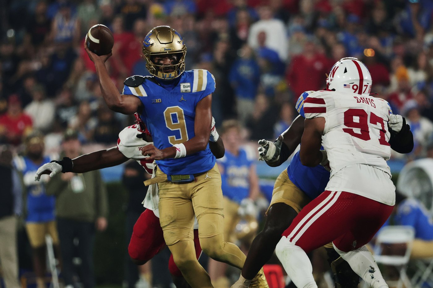 UCLA QB Nico Iamaleava day-to-day with concussion ahead of Washington game | iNFOnews.ca