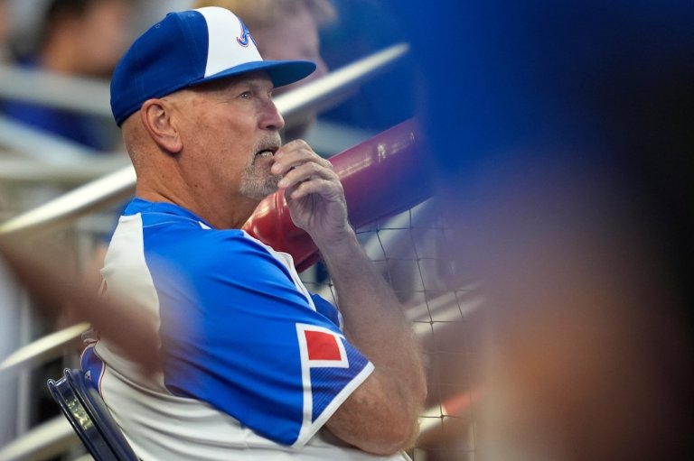 Braves' Snitker ejected, Olson tossed for 1st time in MLB career for arguing interference call | iNFOnews.ca